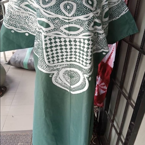 African prints,long gown,avail in long,short& tops - Picture 10 of 11
